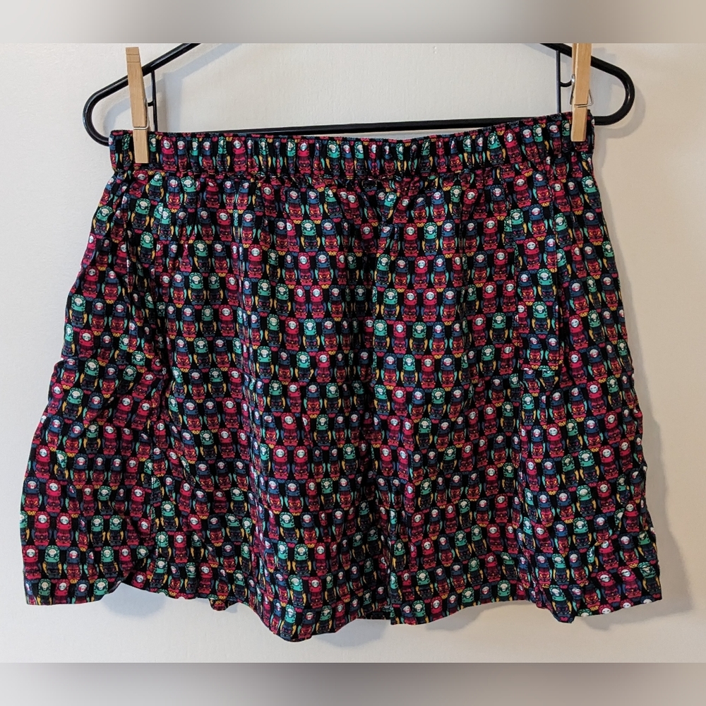 Cute skirt with nesting doll pattern and pockets